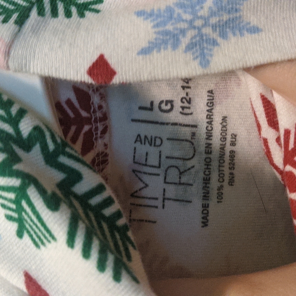 Colorful Snowflake Print Turtle Neck - Picture 6 of 6